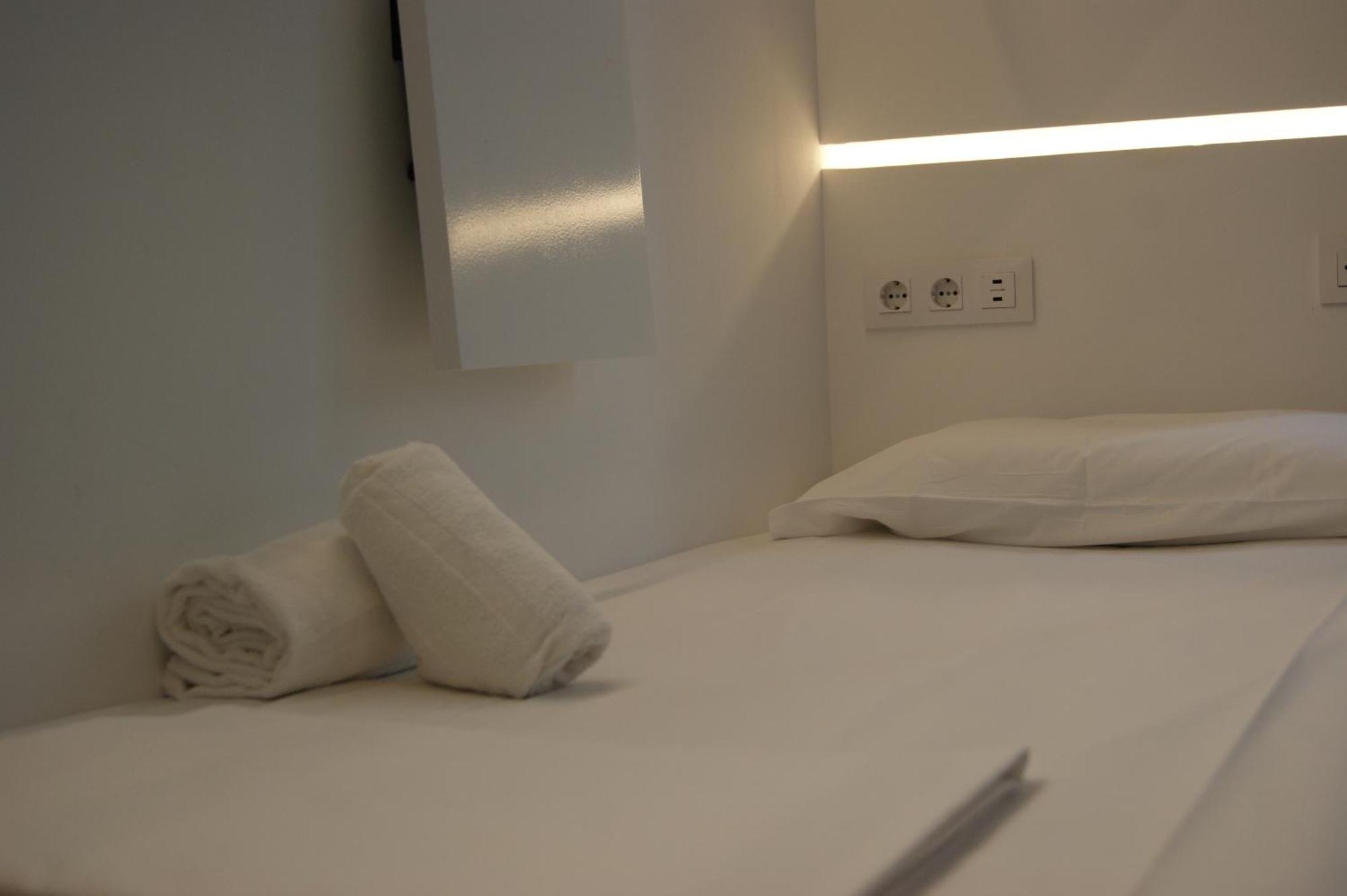 M Pods Malaga Hotel Ngoại thất bức ảnh